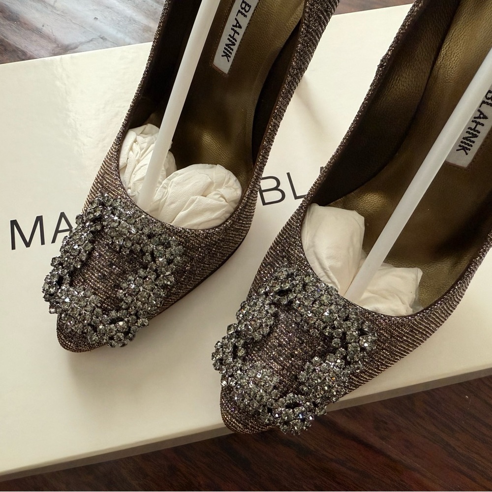 NWT Manolo Blahnik  Dark Gold Glitter Jewel Buckle Pumps 115mm (EU34.5) - Picture 9 of 10